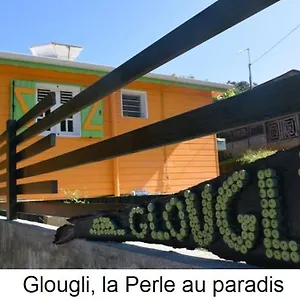 à 2 Pas De La Flamboyante De La Perle Hébergement de vacances